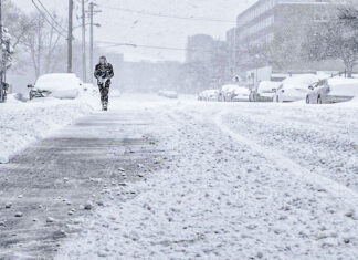 Cod galben de burniță și polei în zone din șapte județe